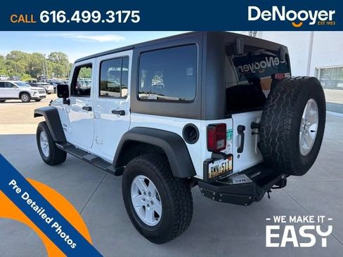 Used 2017 Jeep Wrangler Unlimited Sport w/ Quick Order Package 24S AWD/4WD image 8