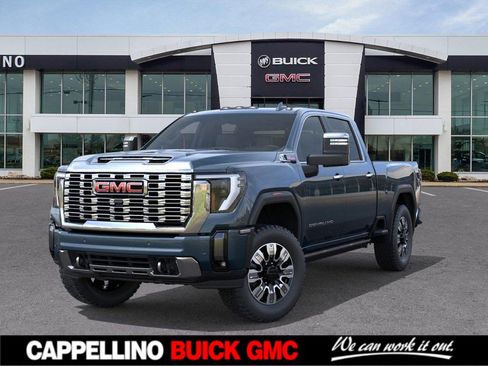 New 2026 GMC Sierra 2500 Denali w/ Denali Reserve Package AWD/4WD image 6