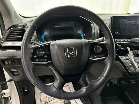 Used 2023 Honda Odyssey Touring image 15
