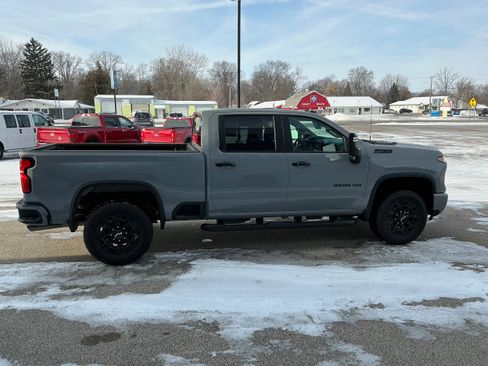 Used 2024 Chevrolet Silverado 2500 LT w/ Z71 Sport Edition image 16