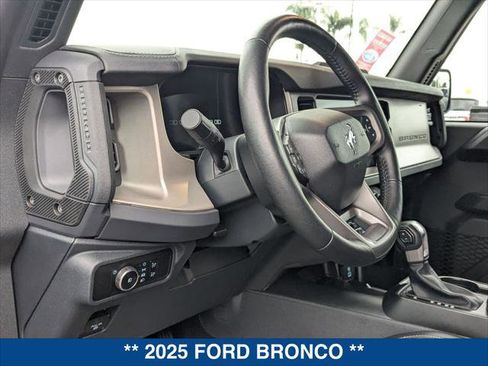 Certified 2025 Ford Bronco Outer Banks image 12