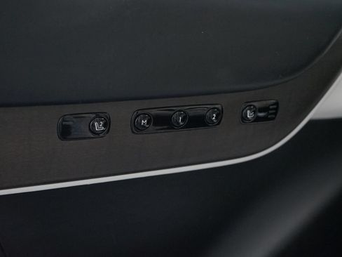 Used 2019 Rolls-Royce Cullinan AWD/4WD image 33