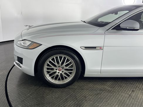 Used 2018 Jaguar XF Portfolio AWD/4WD image 4