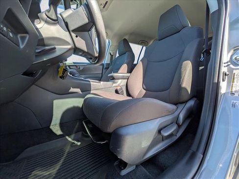 Used 2024 Toyota RAV4 LE AWD/4WD image 14