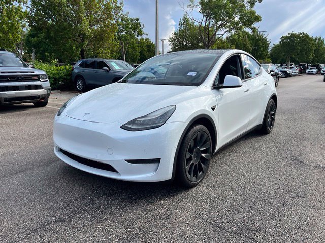Used 2021 Tesla Model Y Long Range AWD/4WD image 3