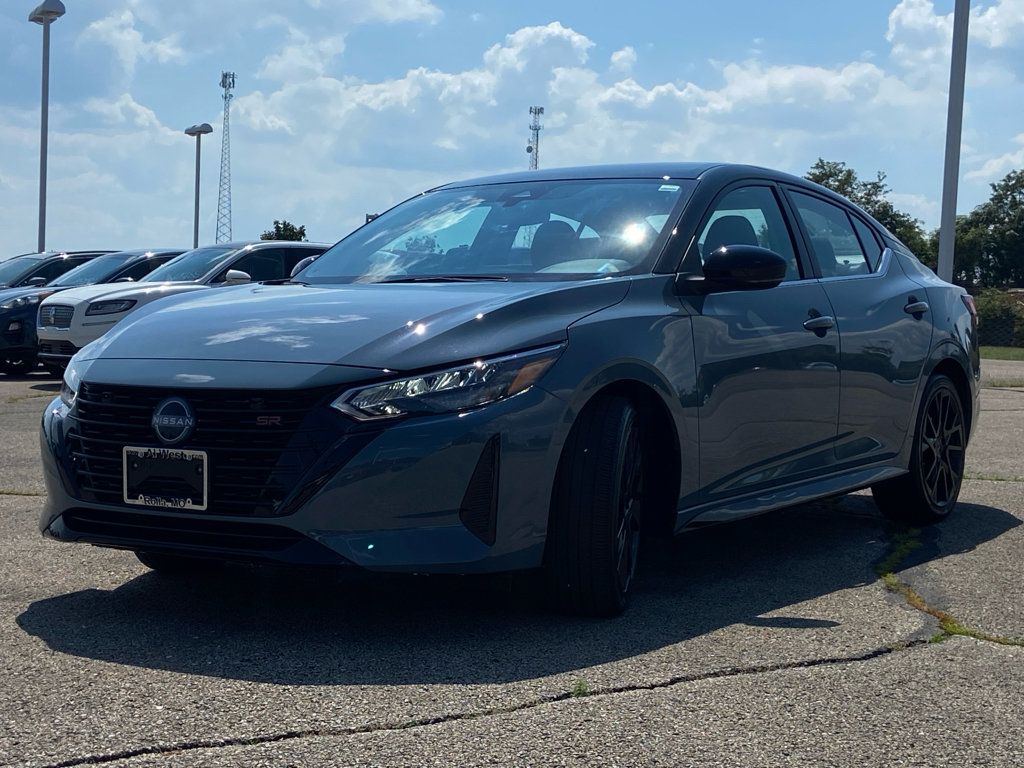 Used 2025 Nissan Sentra SR w/ Midnight Edition FWD image 7