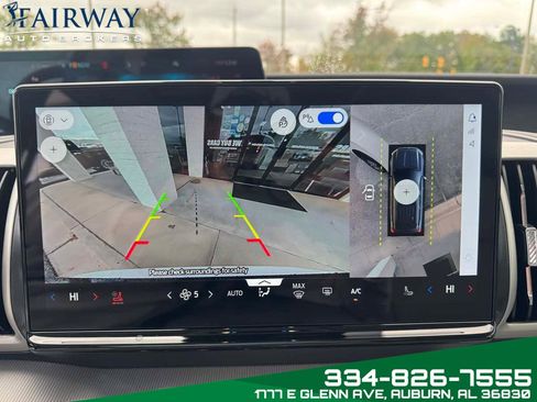 Used 2025 Ford Expedition Active image 24