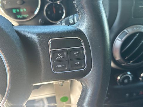Used 2018 Jeep Wrangler Unlimited Sport S AWD/4WD image 18