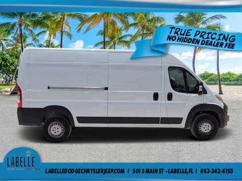 Used 2026 RAM ProMaster 2500 w/ Convenience Group FWD image 2