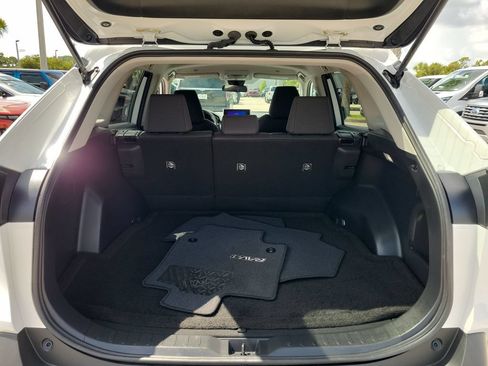 Certified 2024 Toyota RAV4 LE AWD/4WD image 29
