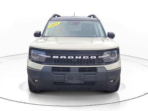 Used 2025 Ford Bronco Sport Outer Banks w/ Outer Banks Tech Package+ AWD/4WD image 2
