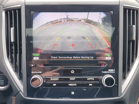 Used 2019 Subaru Crosstrek 2.0i Limited w/ Moonroof Package w/Navigation image 19