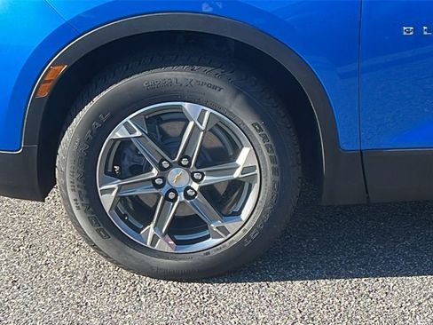 New 2025 Chevrolet Blazer LT w/ Driver Confidence Package image 9