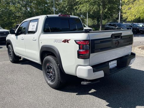New 2025 Nissan Frontier PRO-4X w/ Interior Protection Package image 3