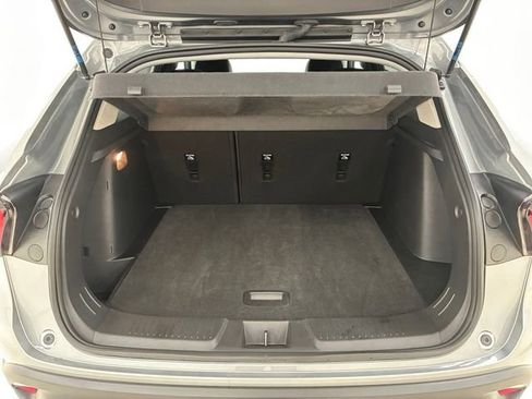 Certified 2024 Chevrolet Trax LT w/ Driver Confidence Package image 17