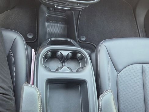 New 2026 Chrysler Pacifica Select image 21