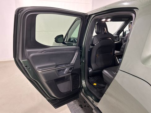 Used 2024 Rivian R1T Adventure AWD/4WD image 17