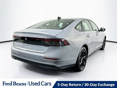 Used 2025 Honda Accord SE image 11