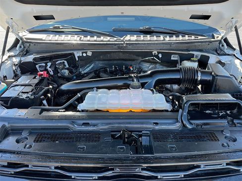 Used 2023 Ford Expedition Limited image 33