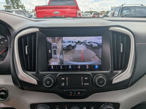 Used 2022 GMC Terrain SLT w/ Infotainment Package II FWD image 26