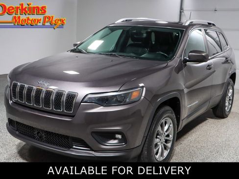 Used 2021 Jeep Cherokee Latitude Lux w/ Sun & Sound Group AWD/4WD image 1