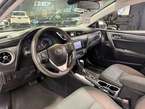 Used 2019 Toyota Corolla LE FWD image 9
