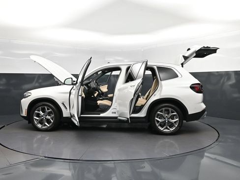Certified 2024 BMW X3 sDrive30i w/ Premium Package RWD image 46