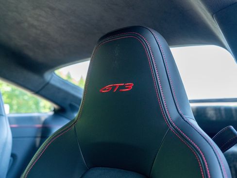 Certified 2023 Porsche 911 GT3 RWD image 32