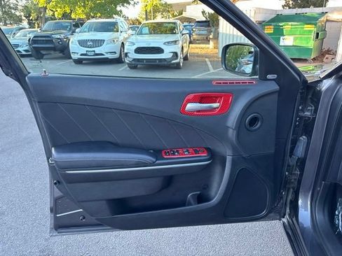 Used 2022 Dodge Charger SXT AWD/4WD image 14
