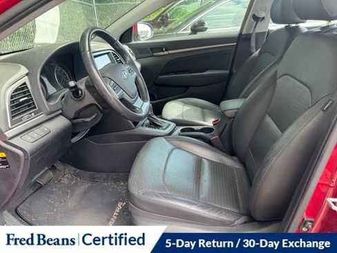 Used 2017 Hyundai Elantra Limited w/ Limited Tech Package 04 FWD image 9
