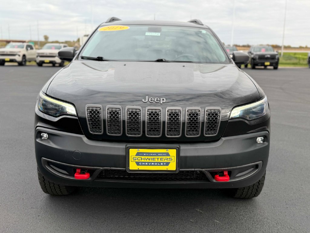 Used 2019 Jeep Cherokee Trailhawk w/ Cold Weather Group AWD/4WD image 2