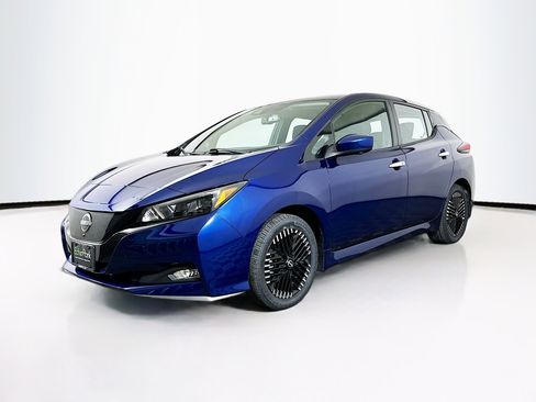 Used 2025 Nissan Leaf SV Plus FWD image 3