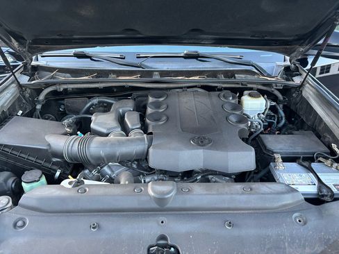 Used 2015 Toyota 4Runner SR5 image 14