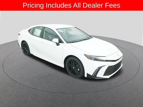 New 2026 Toyota Camry SE FWD image 13