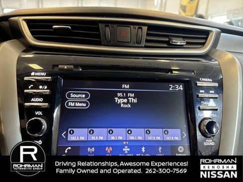 Used 2019 Nissan Murano S image 7