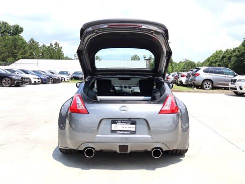 Used 2011 Nissan 370Z Coupe w/ Sport Pkg RWD image 37