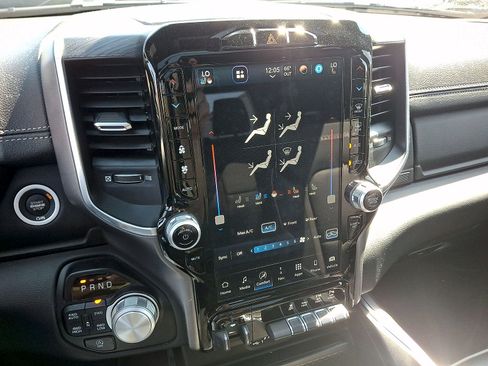 Used 2023 RAM 1500 Laramie AWD/4WD image 19