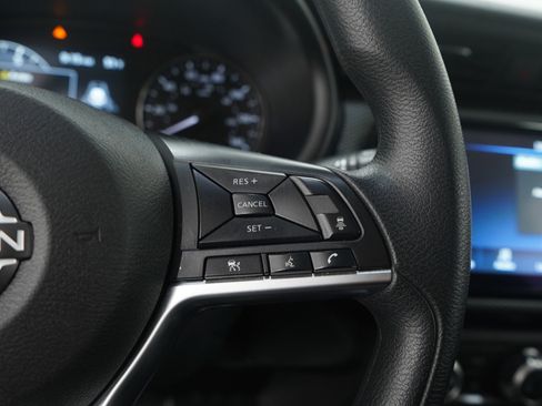 Used 2023 Nissan Kicks SV image 24