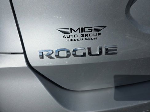 Used 2019 Nissan Rogue SV image 59