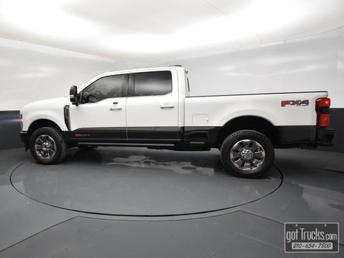 Used 2025 Ford F250 King Ranch image 3