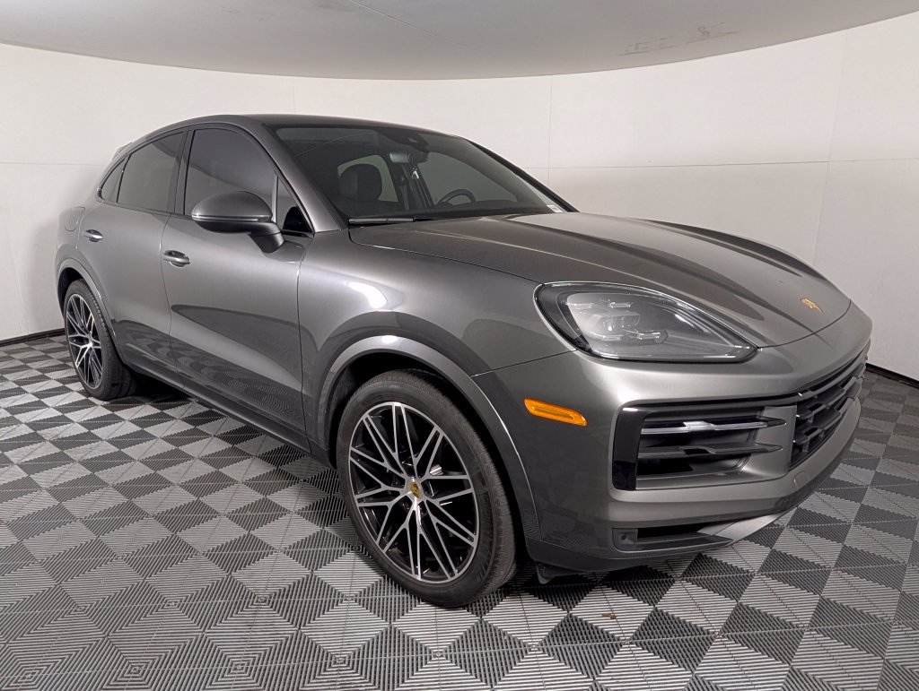 Certified 2024 Porsche Cayenne Coupe AWD/4WD image 9
