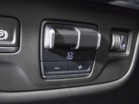 Used 2025 Cadillac Escalade Sport w/ Touring Package image 29