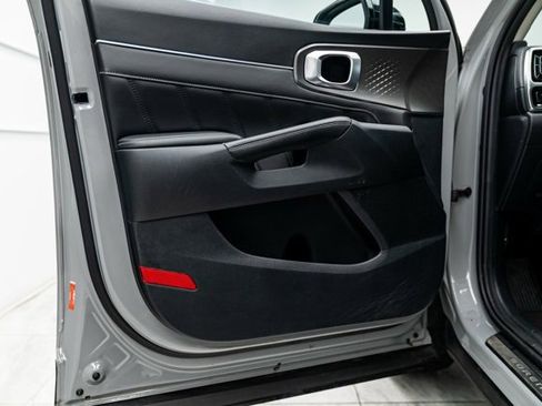 Used 2023 Kia Sorento SX image 24