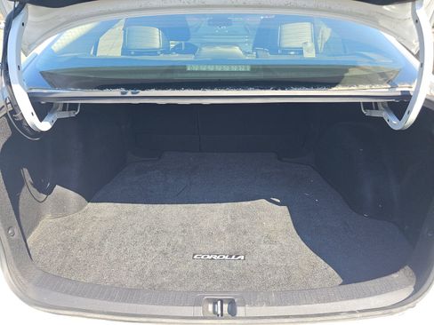 Used 2022 Toyota Corolla XLE image 14