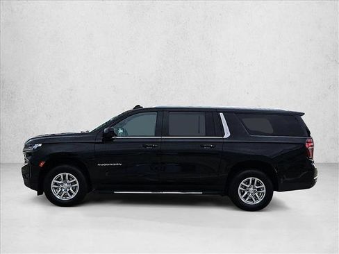 Used 2024 Chevrolet Suburban LT AWD/4WD image 9