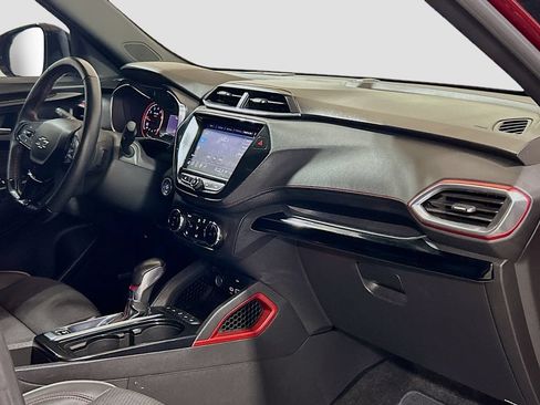 Used 2023 Chevrolet TrailBlazer RS w/ Technology Package FWD image 25