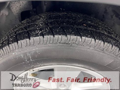 Used 2019 Chevrolet Trax LT w/ LT Convenience Package image 16