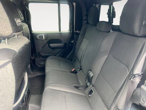 Used 2021 Jeep Gladiator Sport AWD/4WD image 13