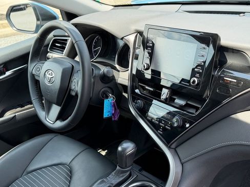 Used 2023 Toyota Camry SE FWD image 13