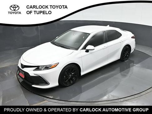 Used 2024 Toyota Camry LE FWD image 33